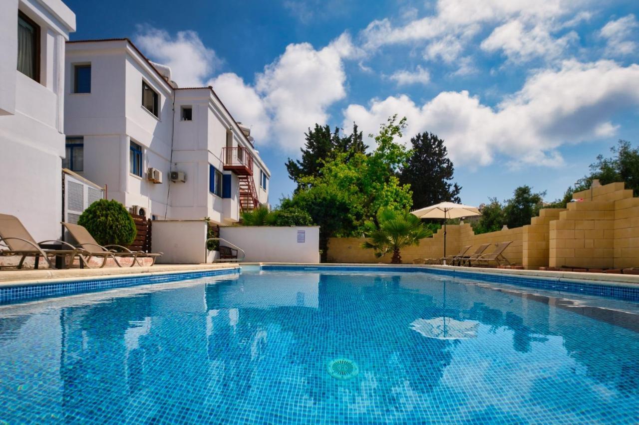 Appartement Townhouse By The Sea Pirate Harbor à Paphos Extérieur photo