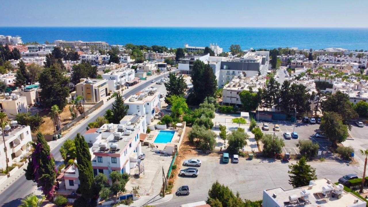 Appartement Townhouse By The Sea Pirate Harbor à Paphos Extérieur photo