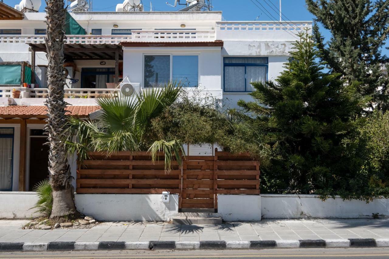 Appartement Townhouse By The Sea Pirate Harbor à Paphos Extérieur photo